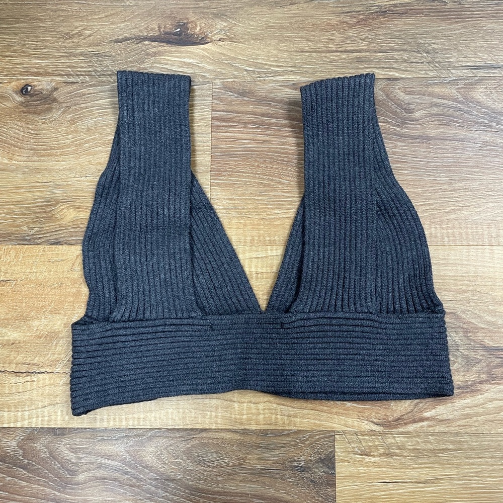 NWOT Zara Knit Cropped Bralette Top sz M Grey - Picture 2 of 3